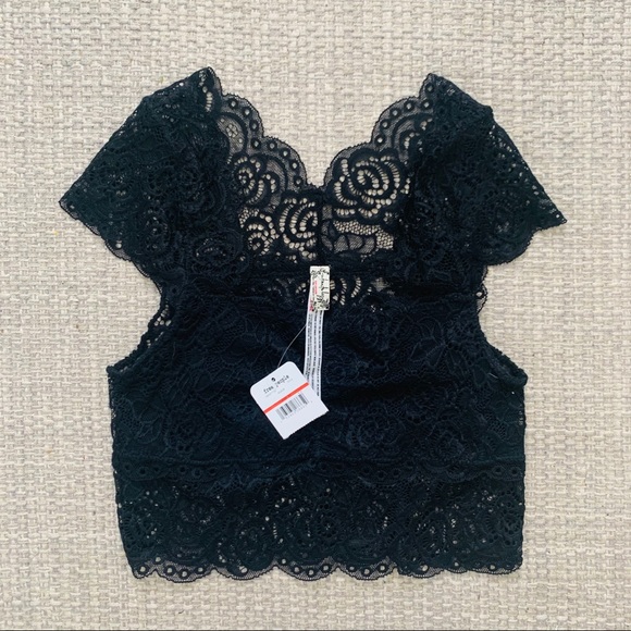 Free People Chase Me Black Lace Brami NWT Size XS - Picture 3 of 7
